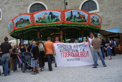  Pferdekarussell Demo auf dem Salzburger Rupertikirtag