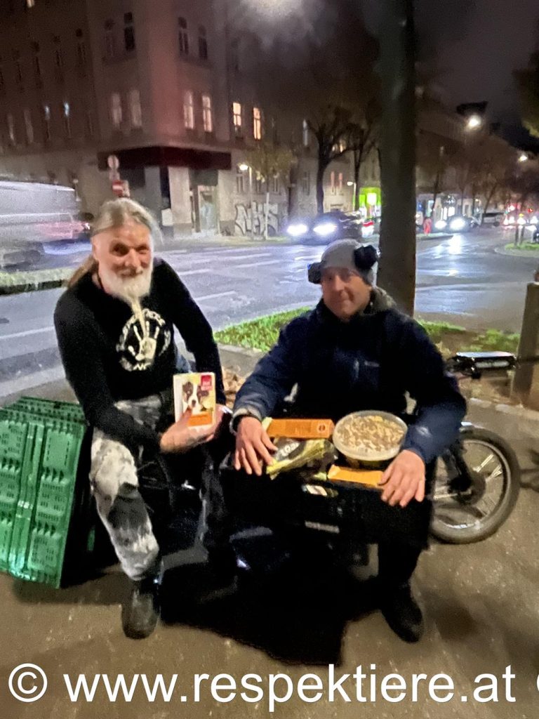 Tom und Vinko für die Obdachlosen-Tiertafel